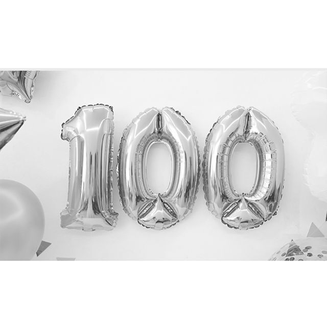 100日祝い バルーン 飾り付け セット ガーランド 100days グリーン インテリア/住まい/日用品のインテリア小物(ウェルカムボード)の商品写真