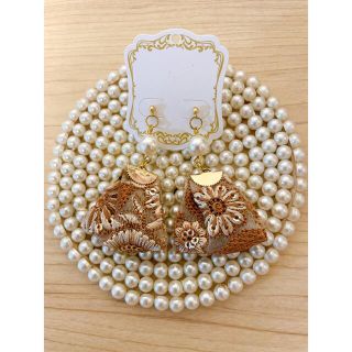 インド刺繍リボン　ピアス　イヤリング(ピアス)