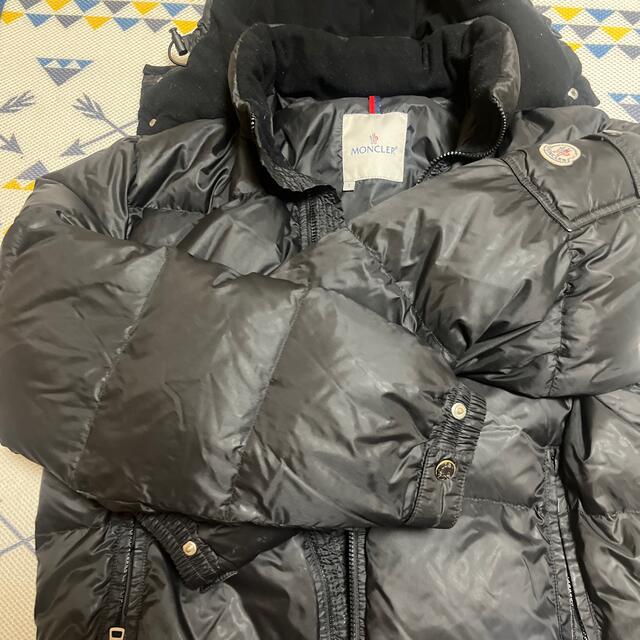 MONCLER(モンクレール)のモンクレール　最終　バジーレ　アニメ有り　国内正規 メンズのジャケット/アウター(ダウンジャケット)の商品写真