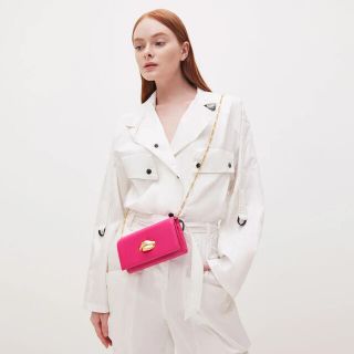 チャールズアンドキース(Charles and Keith)のCalliope カリオペ プッシュロックウォレット (財布)