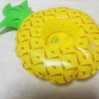 ドリンク用浮き輪　パイナップル　ビバレッジボート
