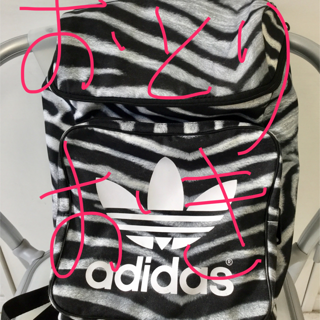 adidas(アディダス)の値下‼︎美‼︎adidasゼブラリュックバックパック レディースのバッグ(リュック/バックパック)の商品写真