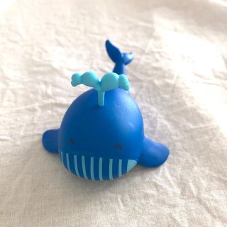 【最終値下げ】たべっ子水族館　クジラ(キャラクターグッズ)