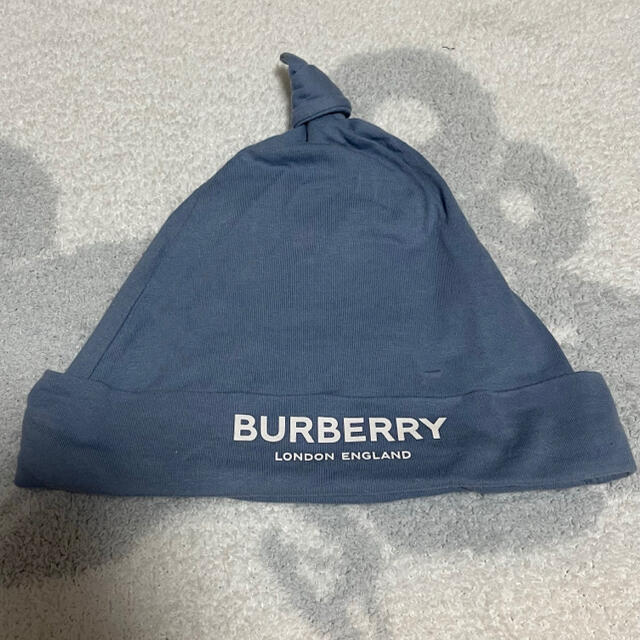 BURBERRY(バーバリー)の専用　バーバリー　ベビー　ロンパース　帽子　スタイ　ポーチ　セット　ブルー キッズ/ベビー/マタニティのベビー服(~85cm)(ロンパース)の商品写真