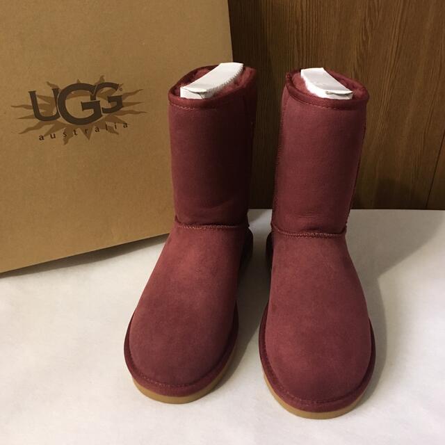 新品 UGG ムートンブーツ