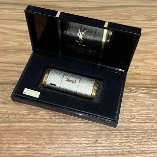 イヴサンローランボーテ(Yves Saint Laurent Beaute)のYSL イヴ サン ローラン ガスライター 着火確認○ ケース付き(タバコグッズ)