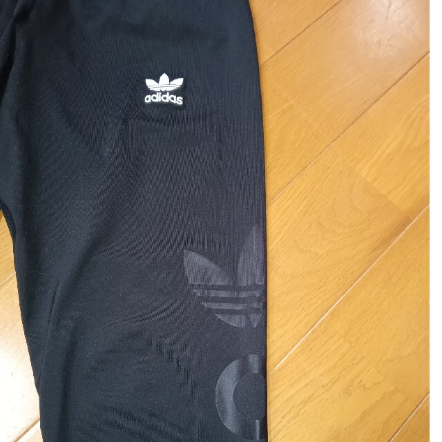 adidas(アディダス)のadidasoriginals  レディーススパッツM レディースのレッグウェア(レギンス/スパッツ)の商品写真