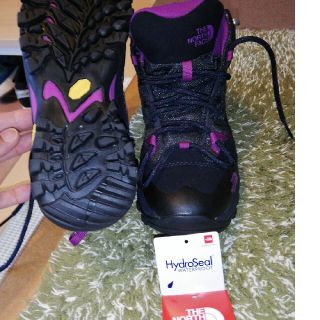 ノースフェイス(THE NORTH FACE) トレッキングシューズ スニーカー