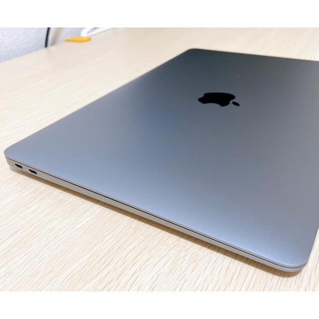 Apple(アップル)のAPPLE MacBook Air MGN63J/A 純正キーボード付 スマホ/家電/カメラのPC/タブレット(ノートPC)の商品写真