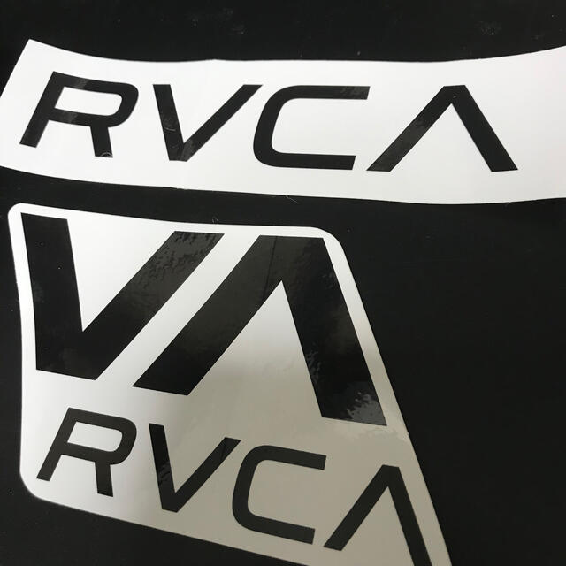 RVCA(ルーカ)のRVCA 特大 ステッカー プリントステッカー ライダーステッカー シール スポーツ/アウトドアのスポーツ/アウトドア その他(サーフィン)の商品写真