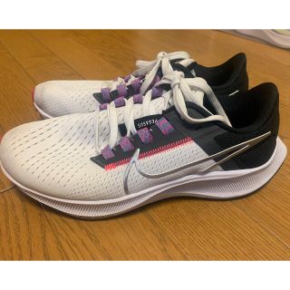 ナイキ(NIKE)の【美品】ナイキ　エアズームペガサス38 24.5センチ(陸上競技)