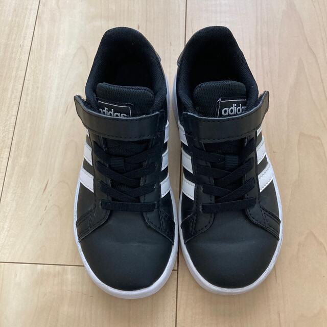 adidas(アディダス)のアディダス　グランドコート　17.0 スニーカー キッズ/ベビー/マタニティのキッズ靴/シューズ(15cm~)(スニーカー)の商品写真