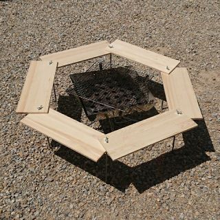 ユニフレーム(UNIFLAME)のBBQ ヘキサテーブル 90×90cm 【組立簡単、軽量、収納コンパクト】(テーブル/チェア)