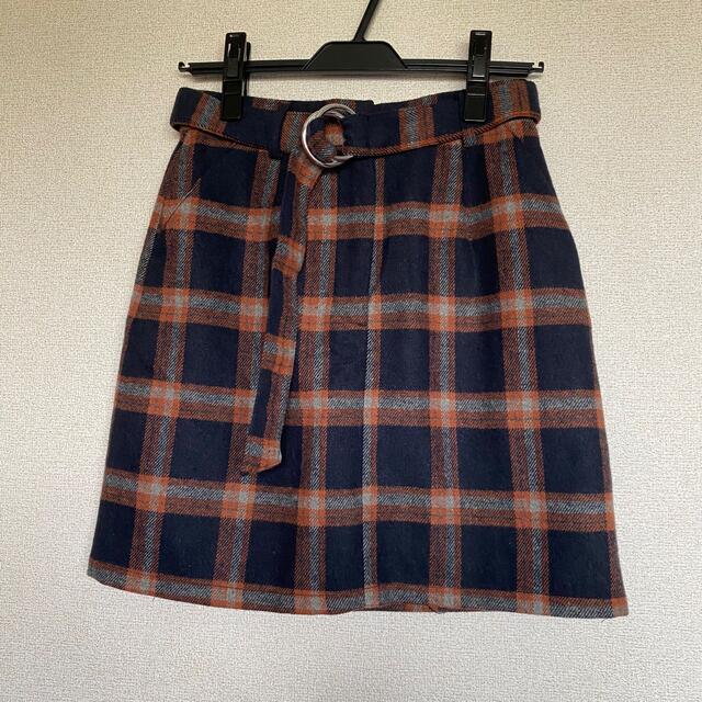 チェックスカート　ネイビーオレンジチェック　ベルト付き レディースのスカート(ミニスカート)の商品写真