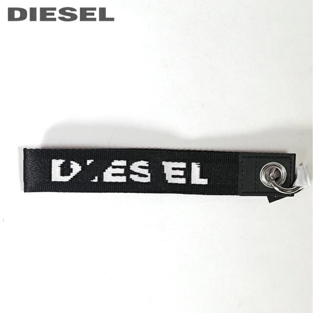 DIESEL(ディーゼル)のディーゼル ロゴストラップ キーリング キーホルダー ストラップチャーム メンズのファッション小物(キーホルダー)の商品写真