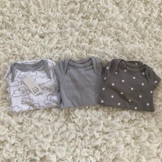 ベビーギャップ(babyGAP)のGAP 【新品タグ付き】新生児 長袖肌着 3着セット(肌着/下着)