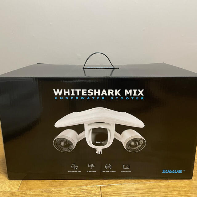 水中スクーター SUBLUE WHITESHARK MIX スポーツ/アウトドアのスポーツ/アウトドア その他(マリン/スイミング)の商品写真