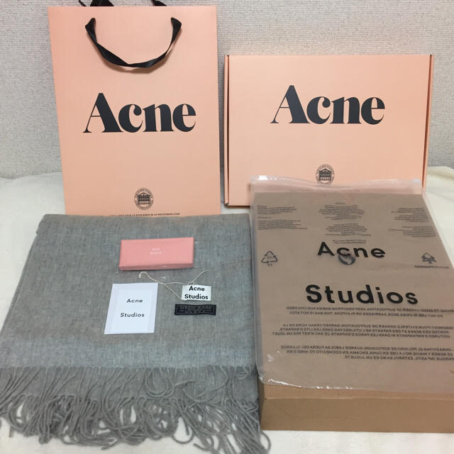 のものが ACNE アクネ 大判ストール ライトオートミールの通販 by まさ