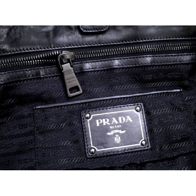 美品◆PRADAプラダ A4対応ビジネス可 ナッパレザー トートバッグ