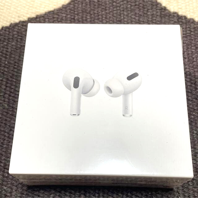 「アップル AirPods Pro MLWK3J/A」