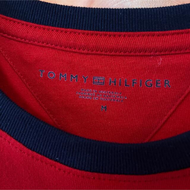 TOMMY HILFIGER(トミーヒルフィガー)のトミーヒルフィガー ロゴ 赤Tシャツ レディースのトップス(Tシャツ(半袖/袖なし))の商品写真