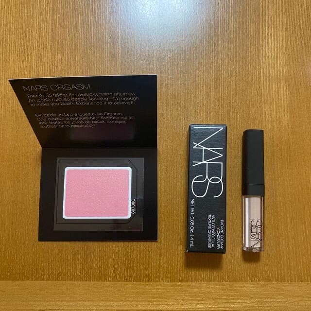 NARS(ナーズ)のNARS コンシーラー ブラッシュサンプル コスメ/美容のベースメイク/化粧品(コンシーラー)の商品写真