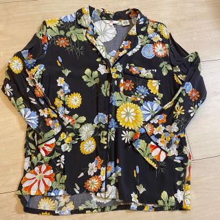 リーバイス(Levi's)のリーバイス　9分丈　花柄シャツ(シャツ/ブラウス(長袖/七分))