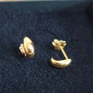 三日月ピアス(ピアス)