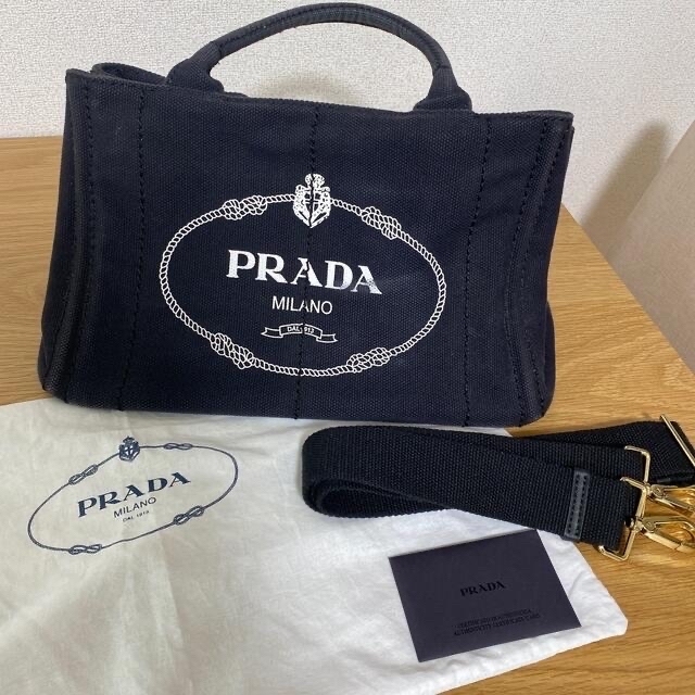 PRADA カナパバッグ