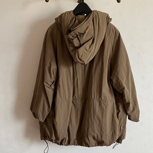 L'Appartement DEUXIEME CLASSE(アパルトモンドゥーズィエムクラス)の美品☆REMI RELIEF/ Zip up 2way Blouson/ベージュ レディースのジャケット/アウター(ブルゾン)の商品写真