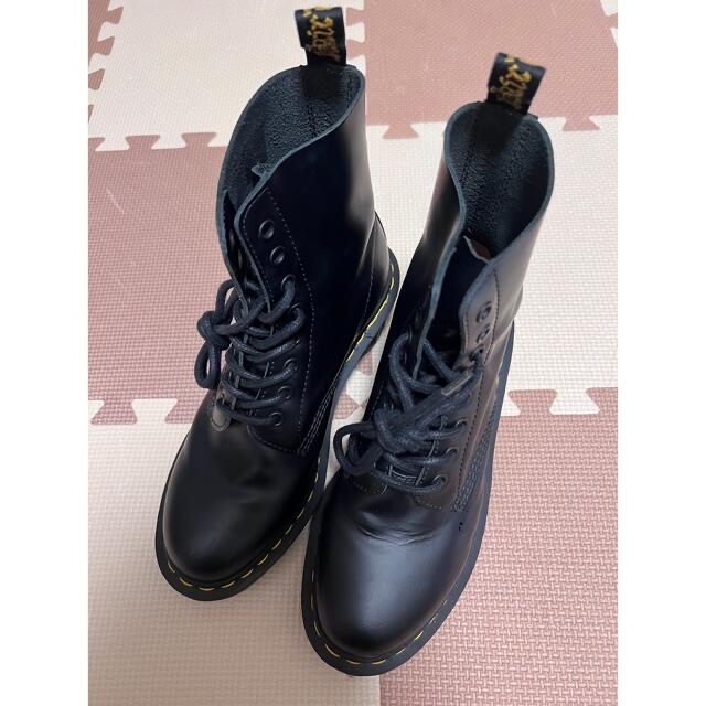 Dr.Martens(ドクターマーチン)のドクターマーチン 8ホール ブーツ レディースの靴/シューズ(ブーツ)の商品写真