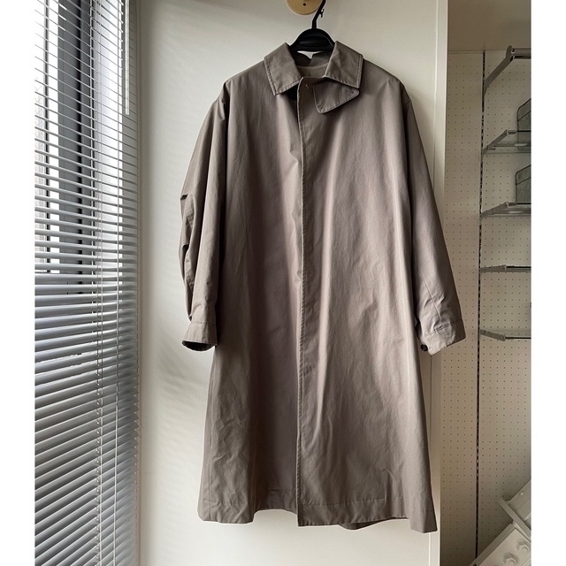 STUDIO NICHOLSON(スタジオニコルソン)のSTUDIO NICHOLSON VENTILE GABARDINE COAT メンズのジャケット/アウター(ステンカラーコート)の商品写真