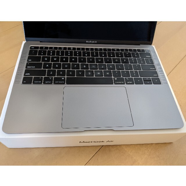 MacBook Air (Retina, 13-inch, 2018) スペース 1