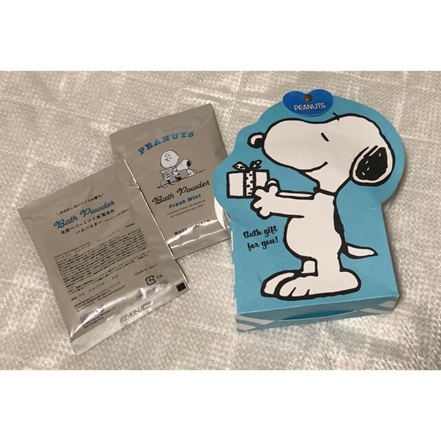 SNOOPY(スヌーピー)のスヌーピー  バスパウダー セット エンタメ/ホビーのおもちゃ/ぬいぐるみ(キャラクターグッズ)の商品写真