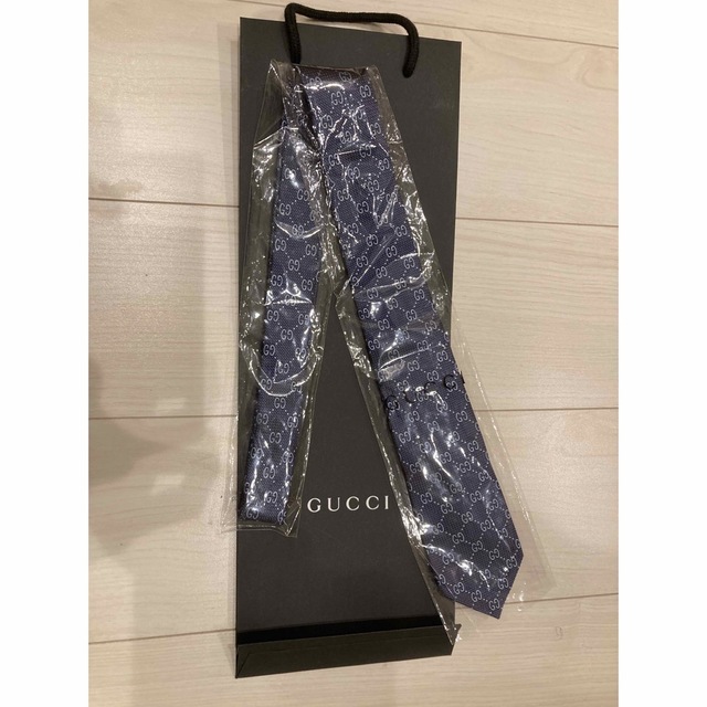 Gucci(グッチ)の【クッキーさん専用】GUCCI ネクタイ　ネイビー メンズのファッション小物(ネクタイ)の商品写真