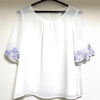 レッセパッセ(LAISSE PASSE)のレッセパッセ　刺繍入りトップス(Tシャツ(半袖/袖なし))