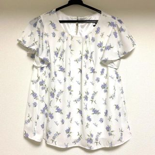 レッセパッセ(LAISSE PASSE)のレッセパッセ　花柄トップス(Tシャツ(半袖/袖なし))