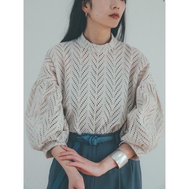 カットレース 刺繍 トップス - CUT EMBROIDERY TOPS