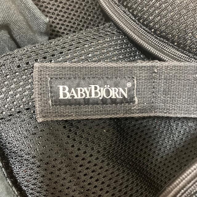 BABYBJORN(ベビービョルン)のベビービョルン　メッシュ　抱っこ紐　黒　ブラック キッズ/ベビー/マタニティの外出/移動用品(抱っこひも/おんぶひも)の商品写真