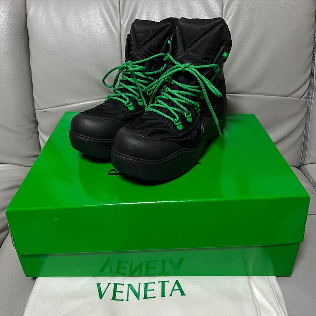 Bottega Veneta(ボッテガヴェネタ)のbottega veneta puddle bomber boots ブーツ メンズの靴/シューズ(ブーツ)の商品写真