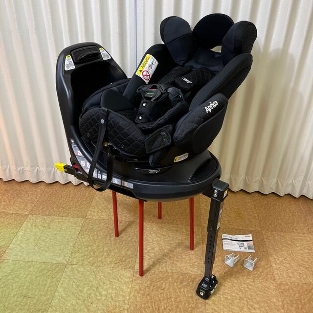 Aprica(アップリカ)のクリーニング済☆美品☆　新生児OK　アップリカ　フラディア　グロウ　ISOFIX キッズ/ベビー/マタニティの外出/移動用品(自動車用チャイルドシート本体)の商品写真