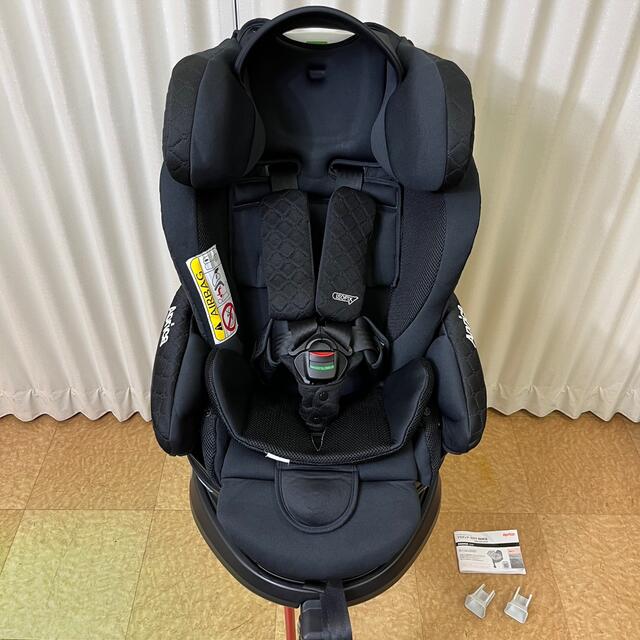 Aprica(アップリカ)のクリーニング済☆美品☆　新生児OK　アップリカ　フラディア　グロウ　ISOFIX キッズ/ベビー/マタニティの外出/移動用品(自動車用チャイルドシート本体)の商品写真