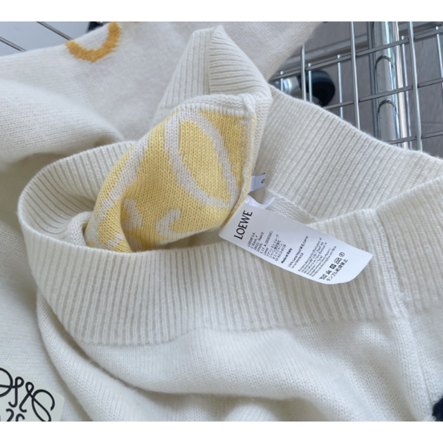 よろしくお LOEWE - アナグラム ロゴウールセーター Ｓの通販 by emi's 