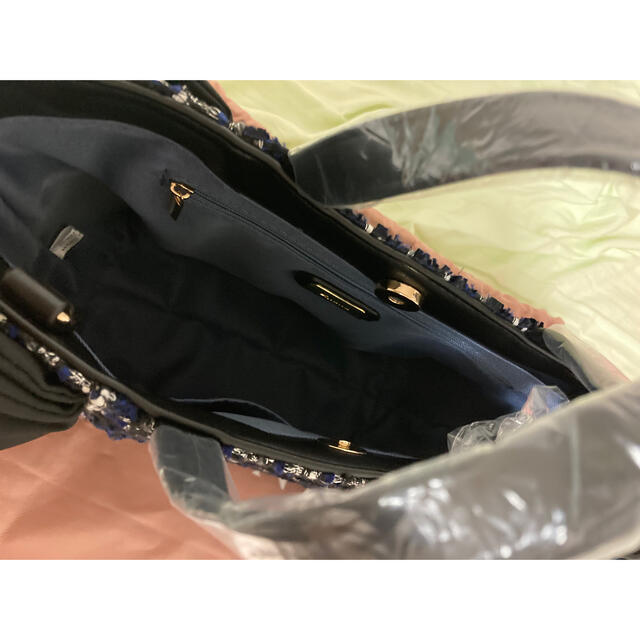 DIANA(ダイアナ)のダイアナ　大胆にフリルをあしらった♪主役級ミニトートBAG レディースのバッグ(トートバッグ)の商品写真