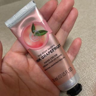 ザボディショップ(THE BODY SHOP)のボディーショップ　ハンドクリーム　ピンクグレープフルーツの香り(ハンドクリーム)