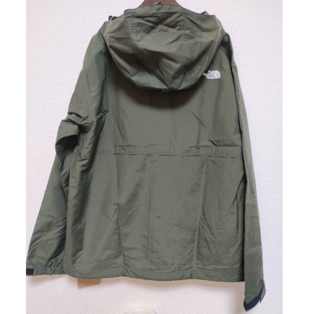 THE NORTH FACE(ザノースフェイス)の未使用 ザノースフェイス コンパクト ジャケット カーキ ニュートープ Mサイズ レディースのジャケット/アウター(ナイロンジャケット)の商品写真