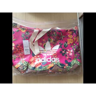 アディダス(adidas)のadidasバッグ(トートバッグ)