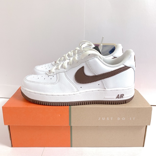 NIKE(ナイキ)の23cm ナイキ エアフォース1 チョコレート Air Force 1 レディースの靴/シューズ(スニーカー)の商品写真