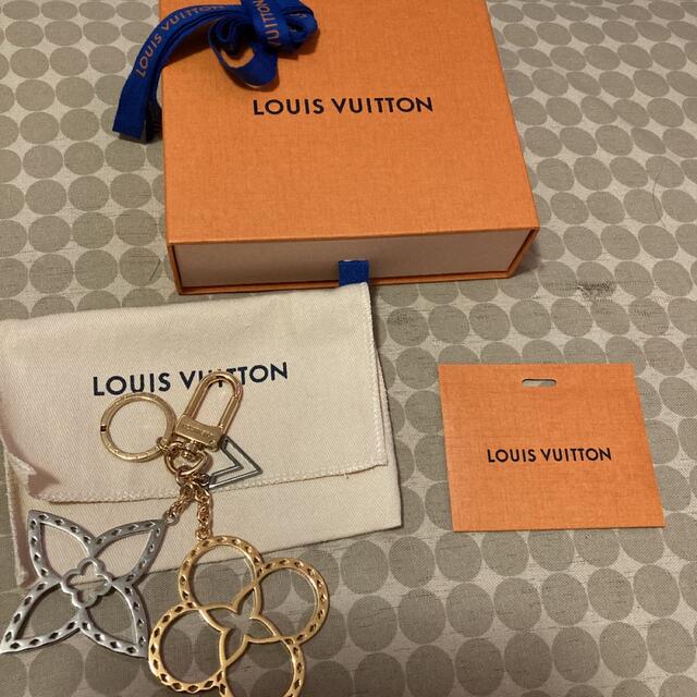 LOUIS VUITTON(ルイヴィトン)の新品LOUIS VUITTONバックチャーム　ネオタパージュ レディースのファッション小物(キーホルダー)の商品写真