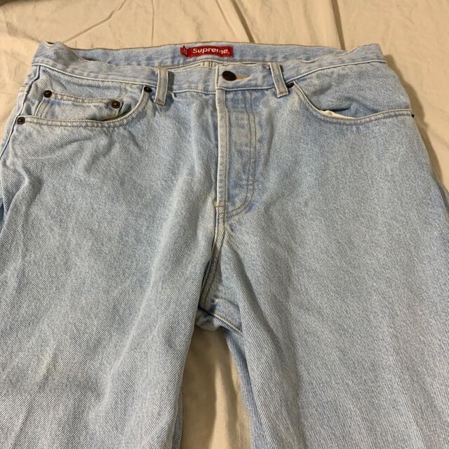 Supreme(シュプリーム)のSupreme Regular Jean washed blue メンズのパンツ(デニム/ジーンズ)の商品写真